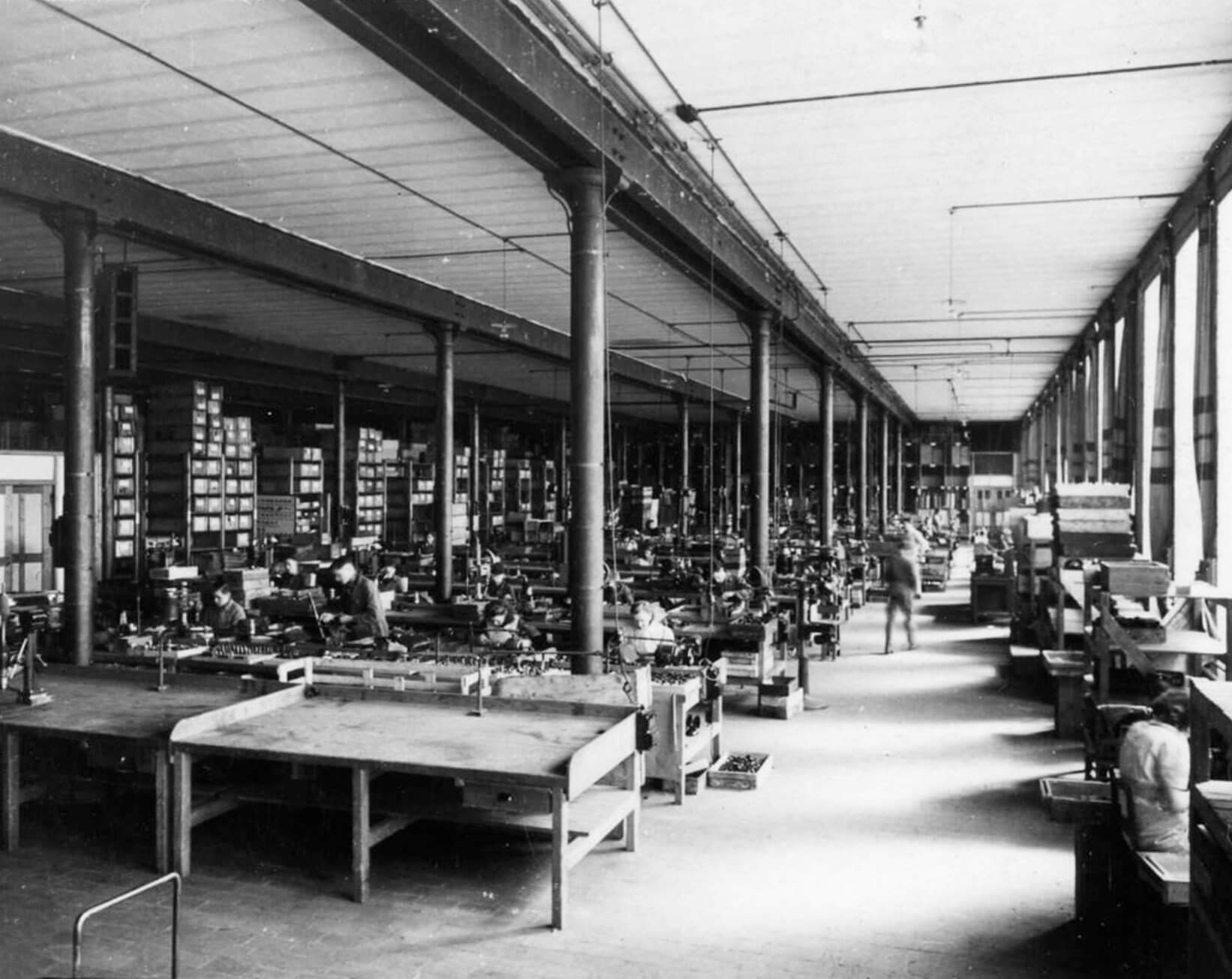 Bewerkt_Assembl_getafels_voor_het_monteren_van_st_pcontacten_en_schakelaars
